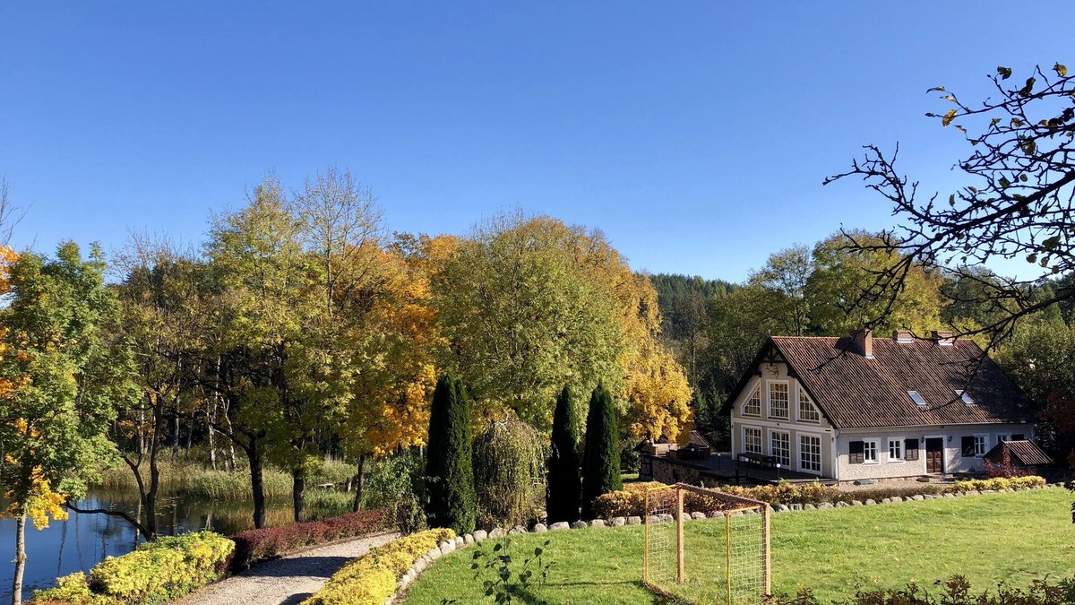 Mragowo House | EXCLUSIVE house directly at private Lake set in more than 70 Ha. of meadow.