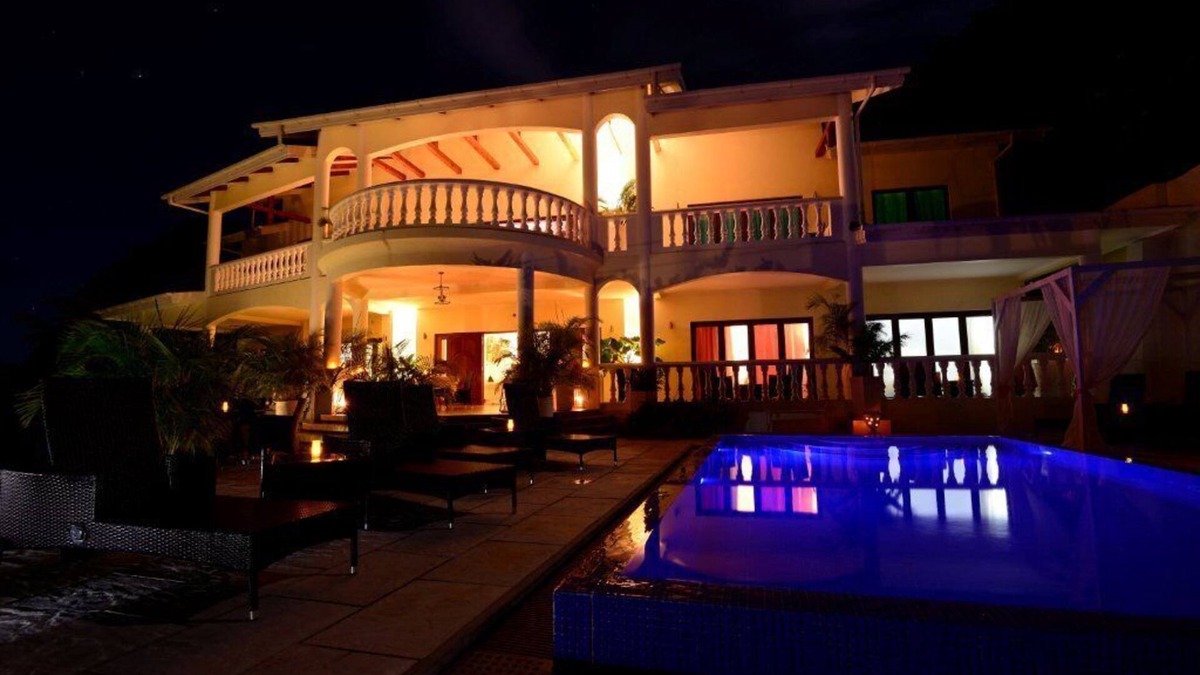 Glacis Villa | Exclusive Luxury Five Bedroom Villa