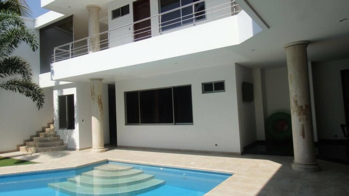 Cali House | Exclusive luxury house with pool