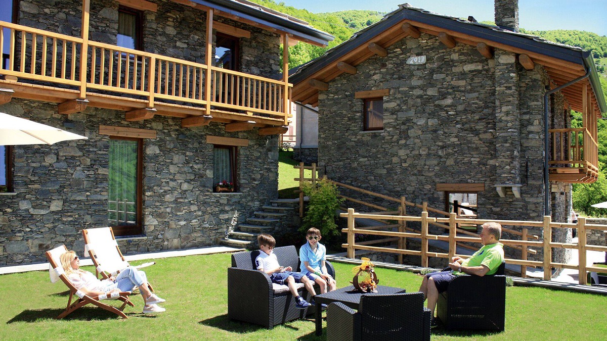 Roburent Ski Chalet | Exclusive Mongioie Chalets With Spectacular View Val Corsaglia - Cuneo.
