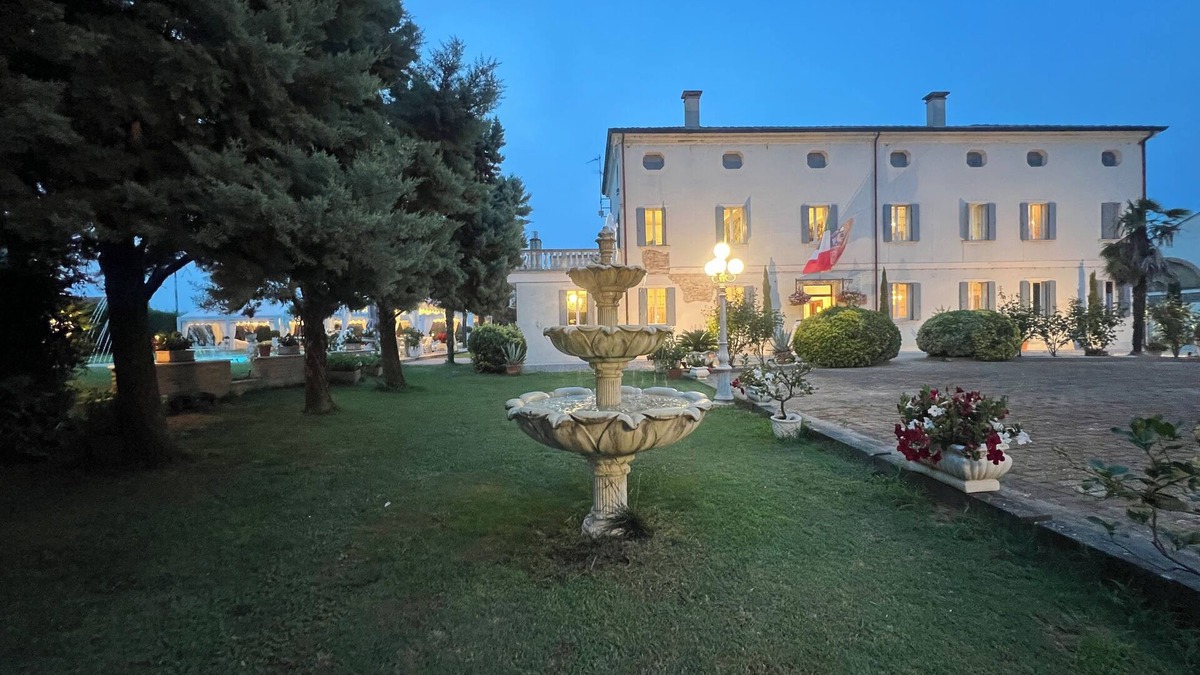 Castelbaldo Villa | Exclusive Natural Villa - Pool - Game Room - Pet Friendly