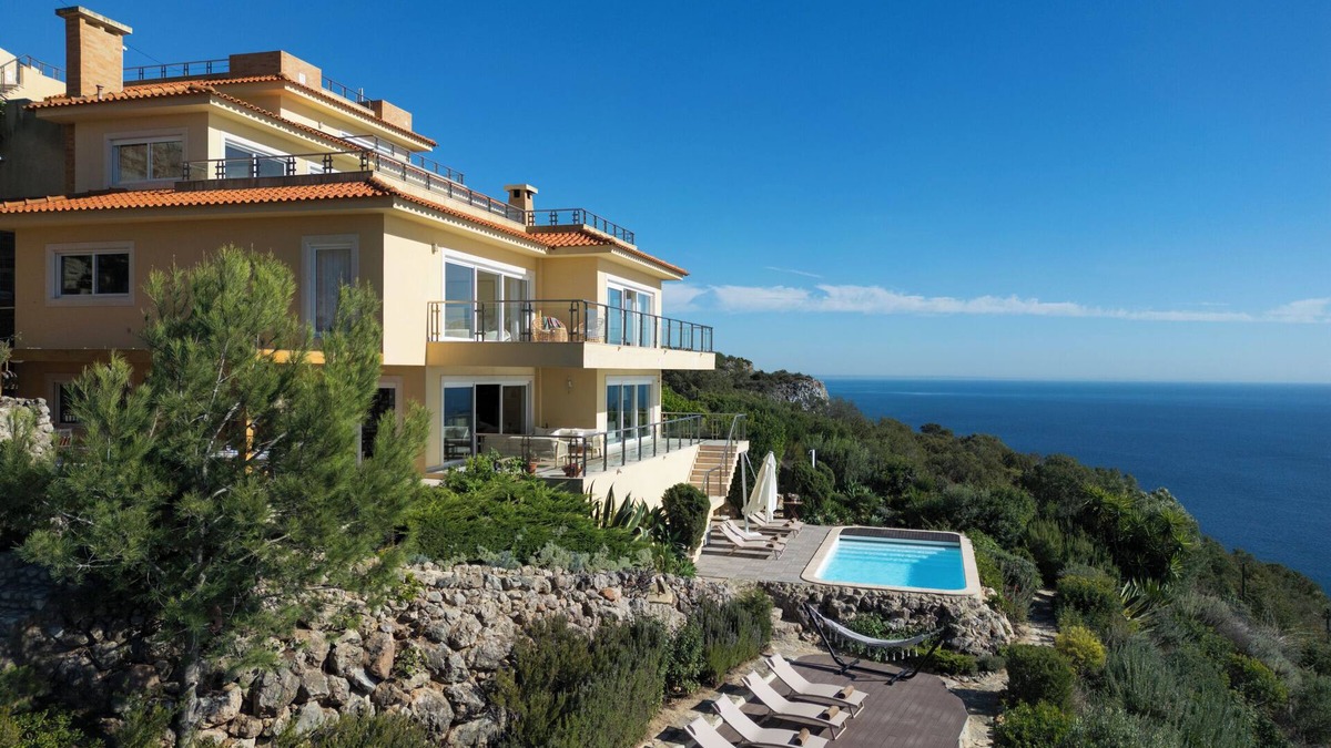 Santiago Villa | Exclusive Oceanfront Villa in Arrabida Natural Park with Heated Pool