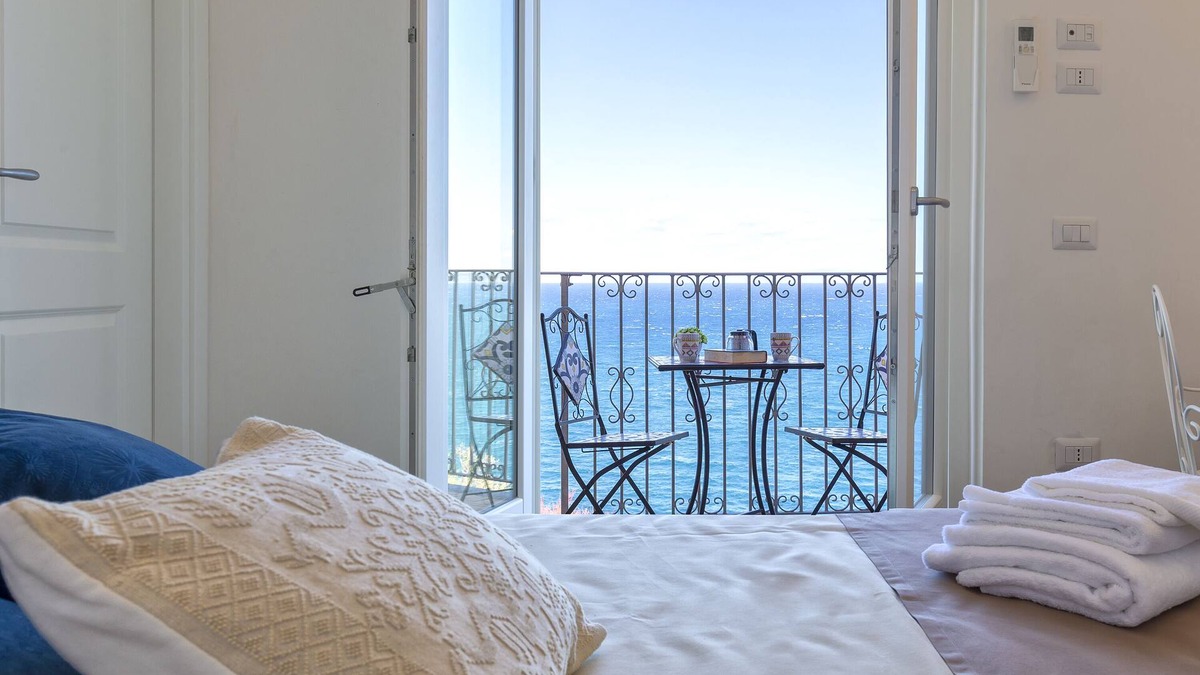 Castelsardo Apartment | EXCLUSIVE OPENSPACE WITH BREATHTAKING TERRACE SEA VIEW & ANCIENT VILLAGE SUNSET