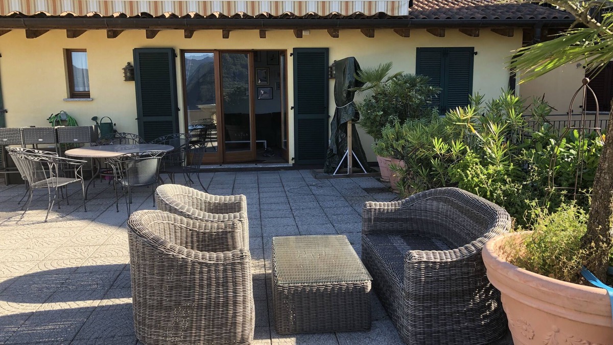 Carlazzo Apartment | Exclusive penthouse with breathtaking terrace and lake view