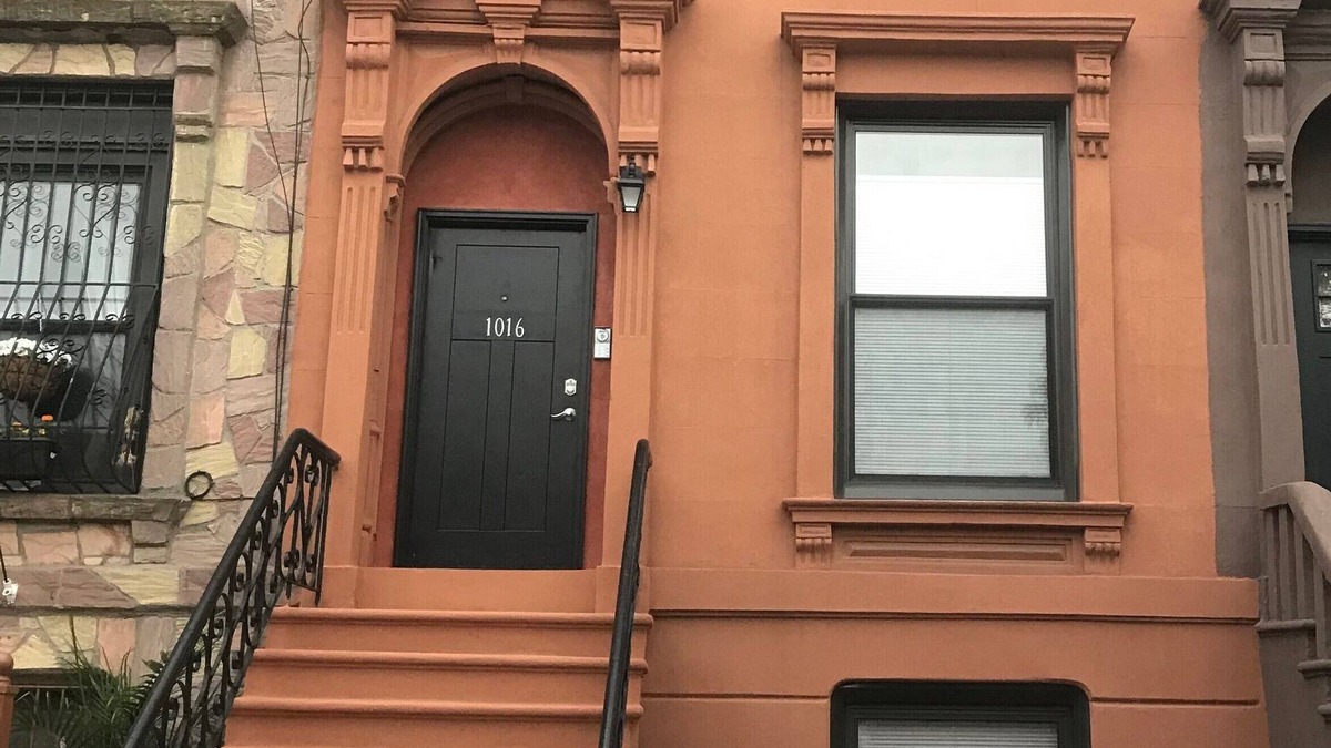 Bedford-Stuyvesant Apartment | Exclusive Rates in the heart of Brooklyn NY.