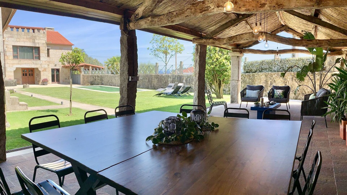 Meis Cottage | EXCLUSIVE RURAL HOUSE WITH POOL IN LAS RIAS BAIXAS