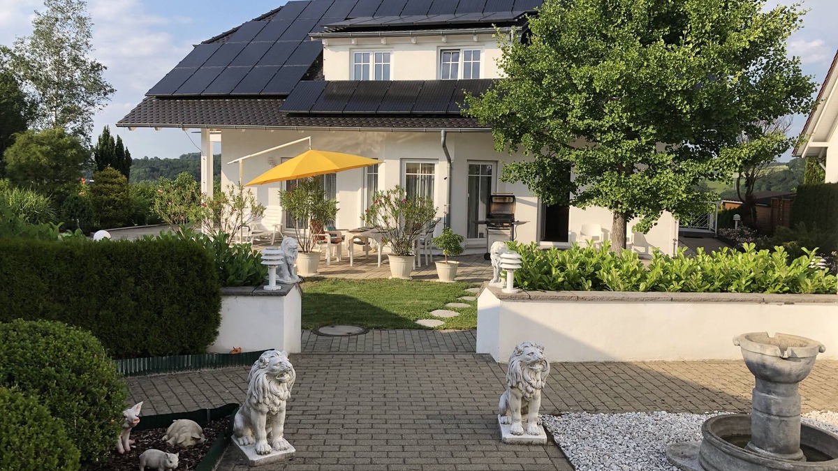 Biberach an der Riss House | Exclusive single-family house with garden and sauna for 2 to 6 people