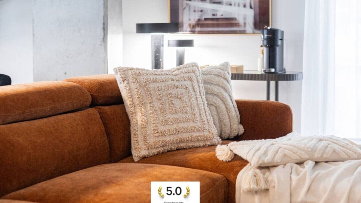 Old Montreal Apartment | Exclusive Sanctuary: Elegance Meets Comfort