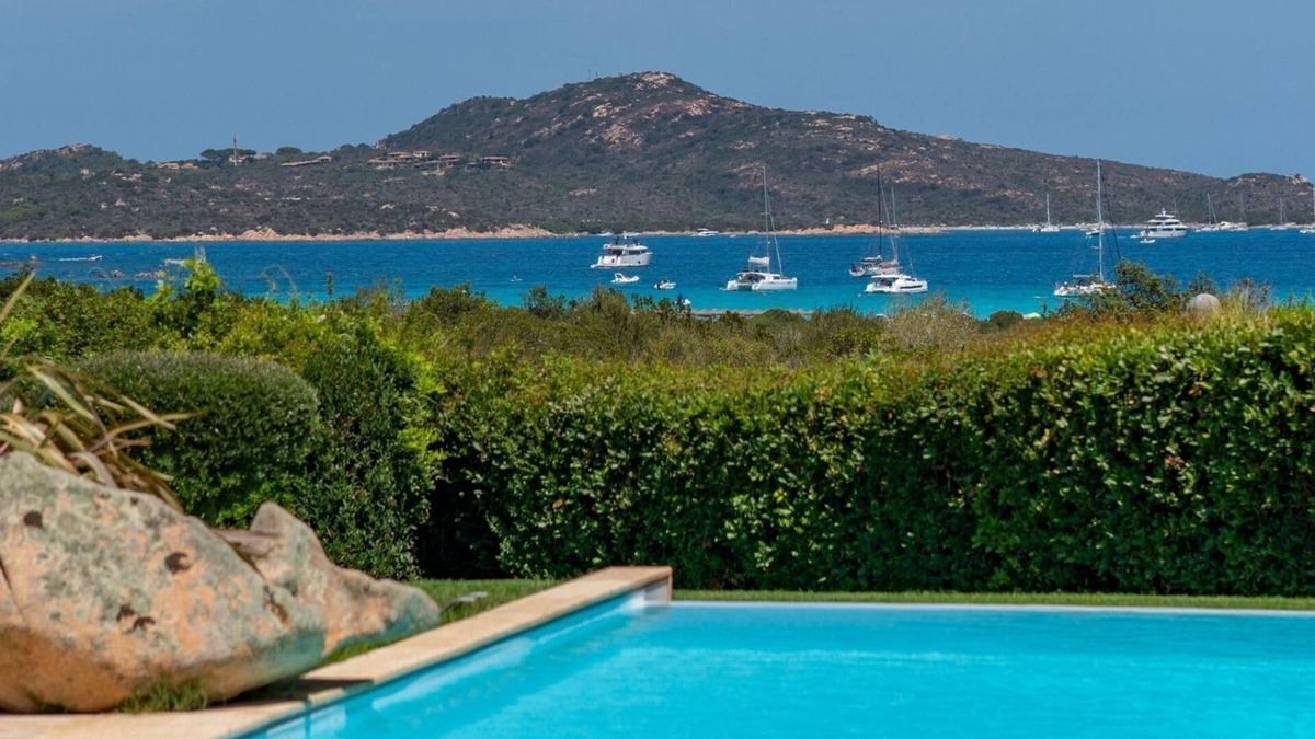 Puntaldia Villa | Exclusive Sardinian Villa Near Cala Brandinchi