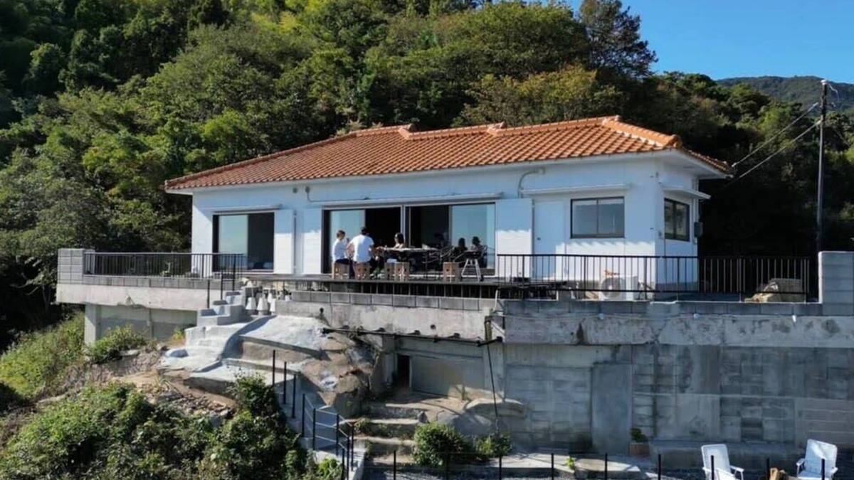 Kurahashi House | Exclusive Seaside Escape in Ocean House