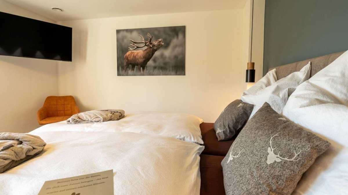 Brimingen House | Exclusive suite with whirlpool, sauna 1-2 persons - Ferienhaus Im Lachergarten