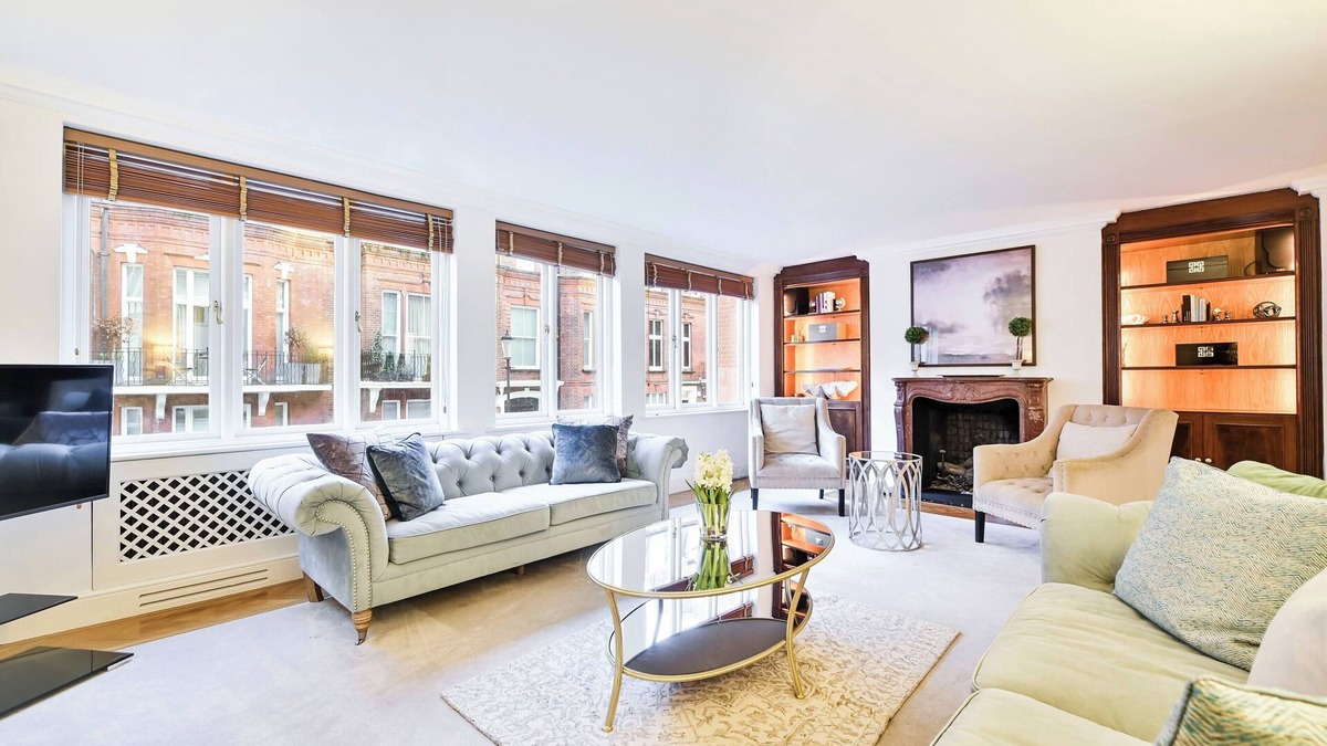 Knightsbridge House | Exclusive Townhouse next to Harrods.