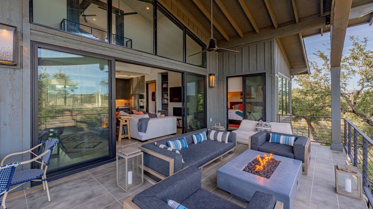 Point Pedernales House | Exclusive Tree House with Double-Deck Porch, Fire Pit & Lake Views
