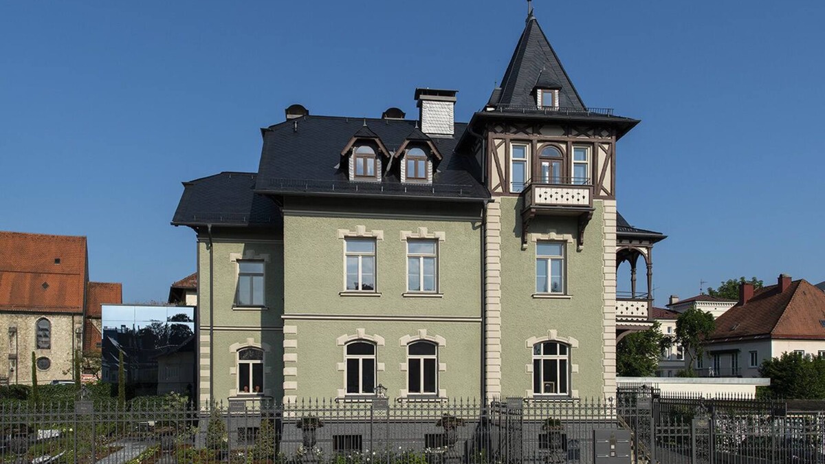 Traunstein Villa | Exclusive vacation apartment (up to 6 persons) "ZEITREISE 1891"