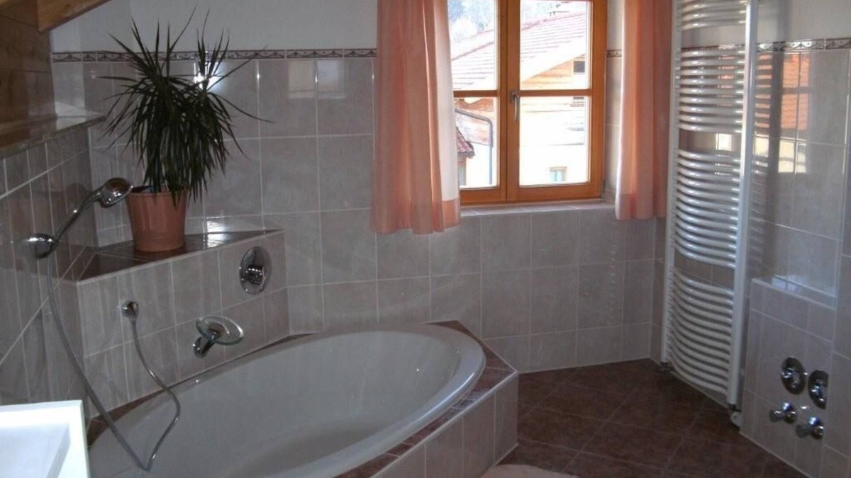 Samerberg Apartment | Exclusive vacation apartment (97 sqm) for 2-4 persons. New! Wallbox for charging electric cars.