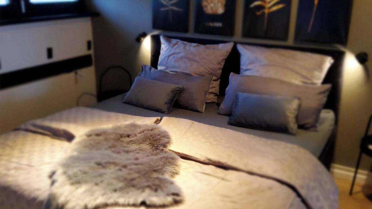Eckersmuhlen Apartment | Exclusive vacation apartment (60 sqm) in a quiet location with box-spring bed