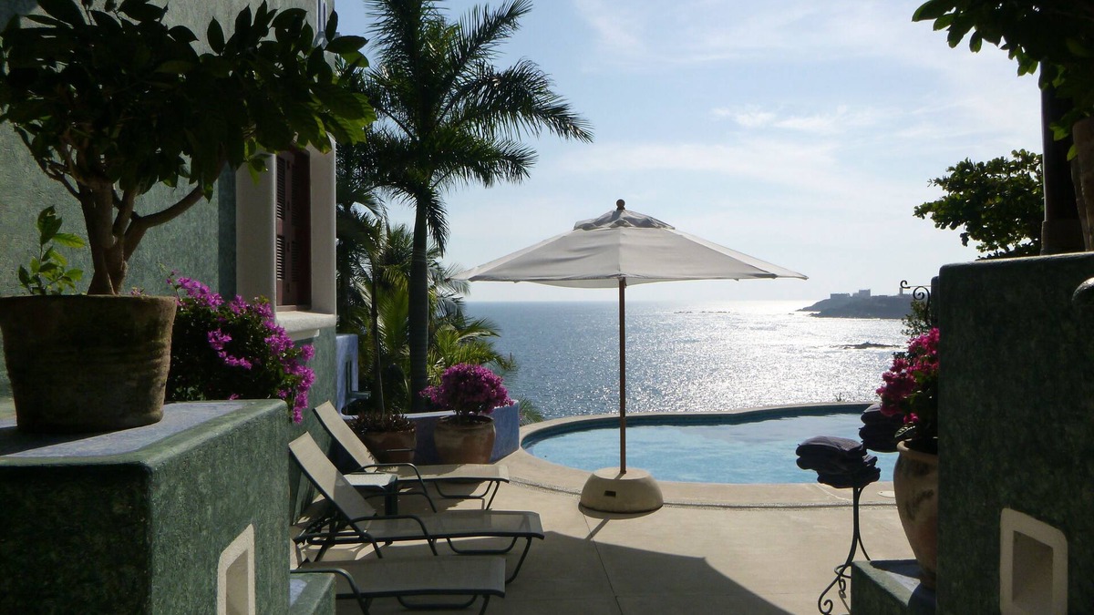 Santa Maria Huatulco Villa | Exclusive Villa with Private Beach and Beautiful Views to the Pacific Ocean