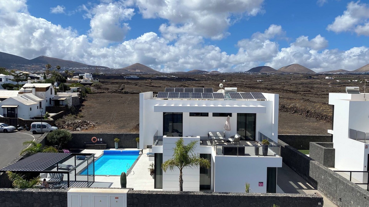 Los Mojones Villa | Exclusive villa with pool in perfect location in Puerto del Carmen