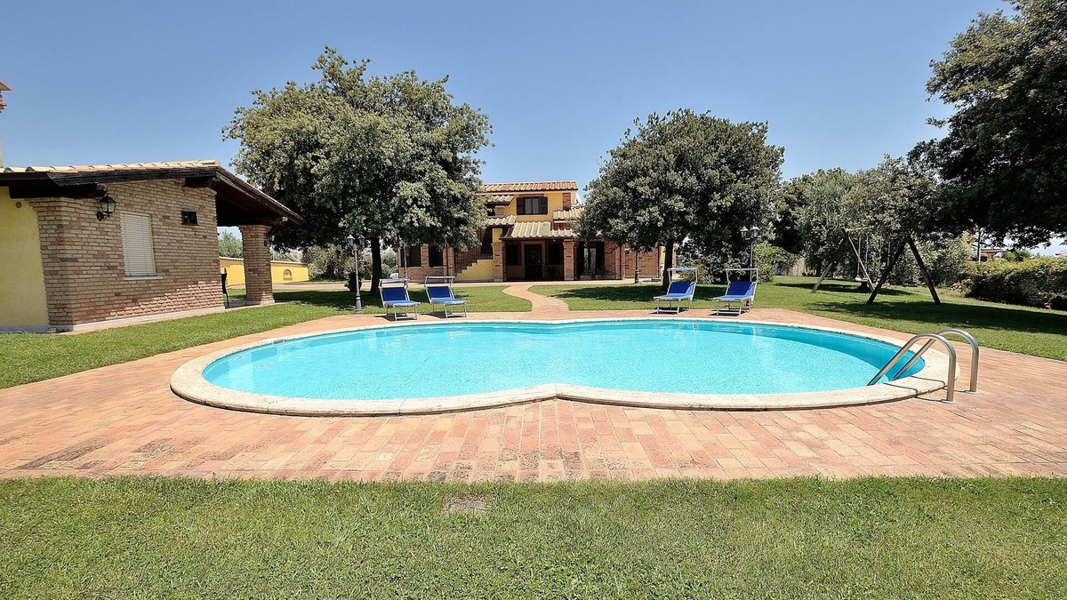 Padua Villa | Exclusive villa very close to the station for Rome and Pompei !