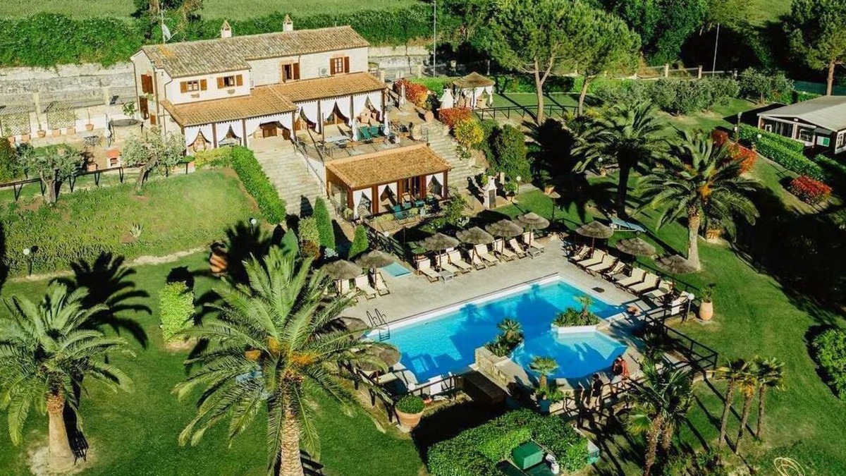 SantʼIppolito Villa | Exclusive Villa "La Valle del Sole" withprivate pool and fitness center