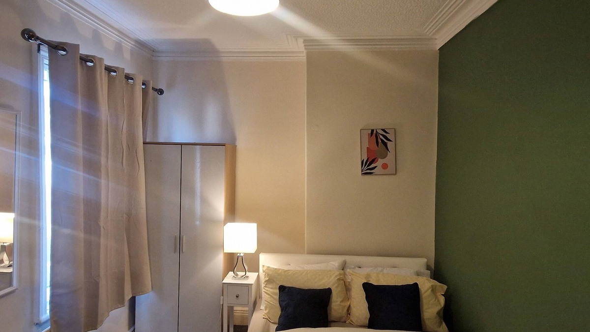 Wallsend House | Executive 2-Bedroom House in Wallsend