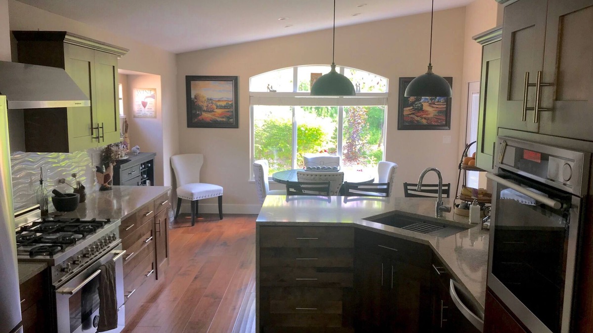 Kamloops House | Executive 2 Bedroom Home in Quiet Adult Golf Community