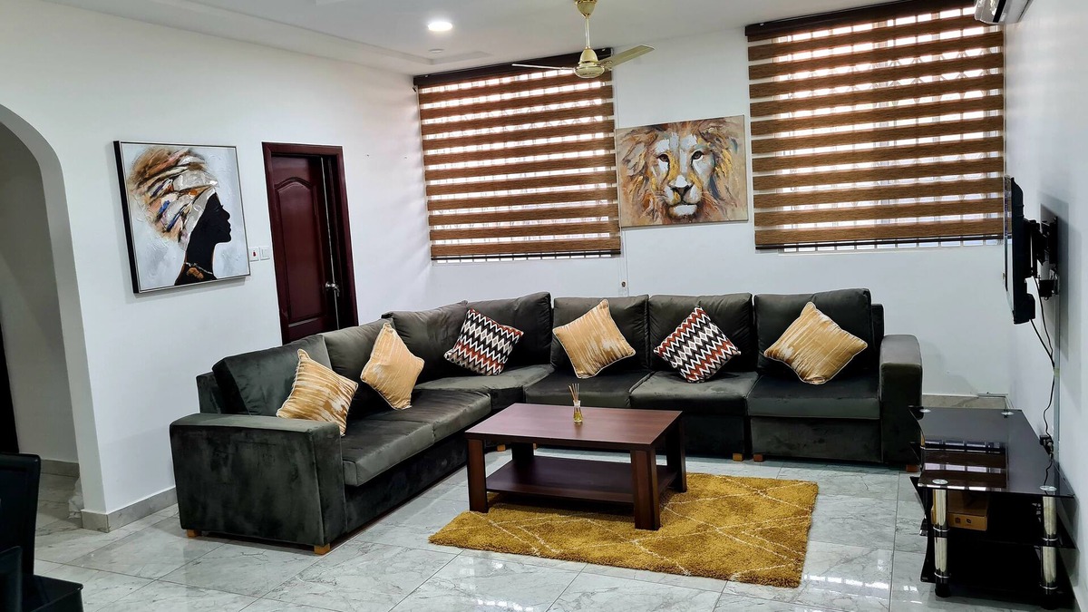 Adenta Apartment | EXECUTIVE 2Bed, 2Bath Apt @ Adenta.Wifi,Clean.Safe