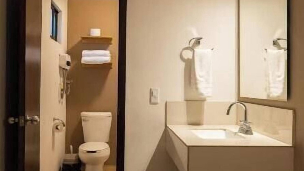 Los Mochis House | Executive Apartment with classic design