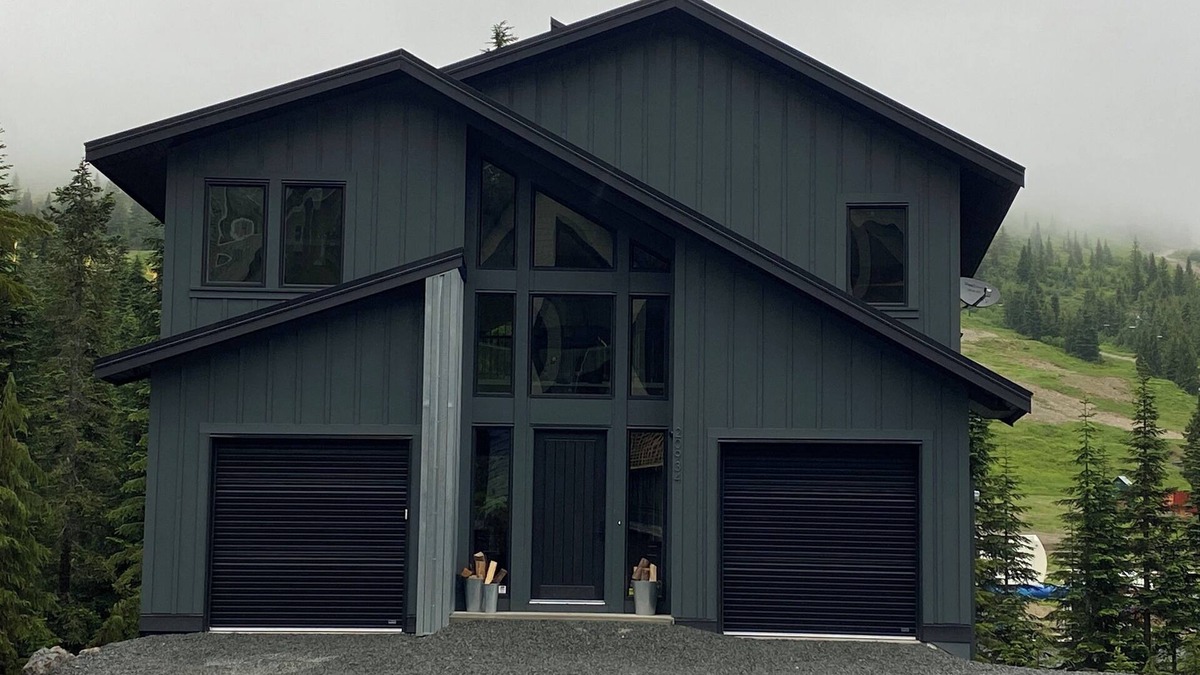 Hemlock Valley Cabin | Executive Cabin, Ski and Ski Out at Sasquatch Mountain