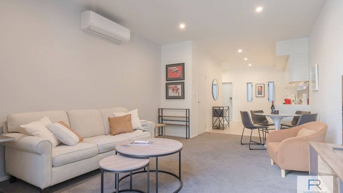 Freemans Bay House | Executive city-fringe Townhouse