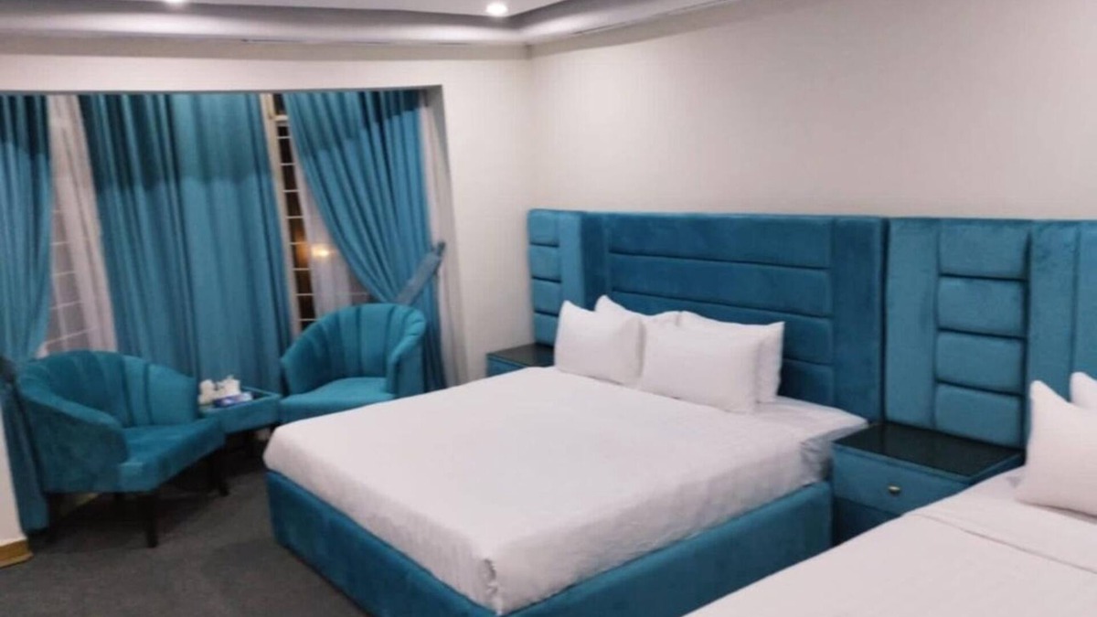 Blue Area Bed & Breakfast | Executive Clift Royal - Best place in Islamabad F8 Sector