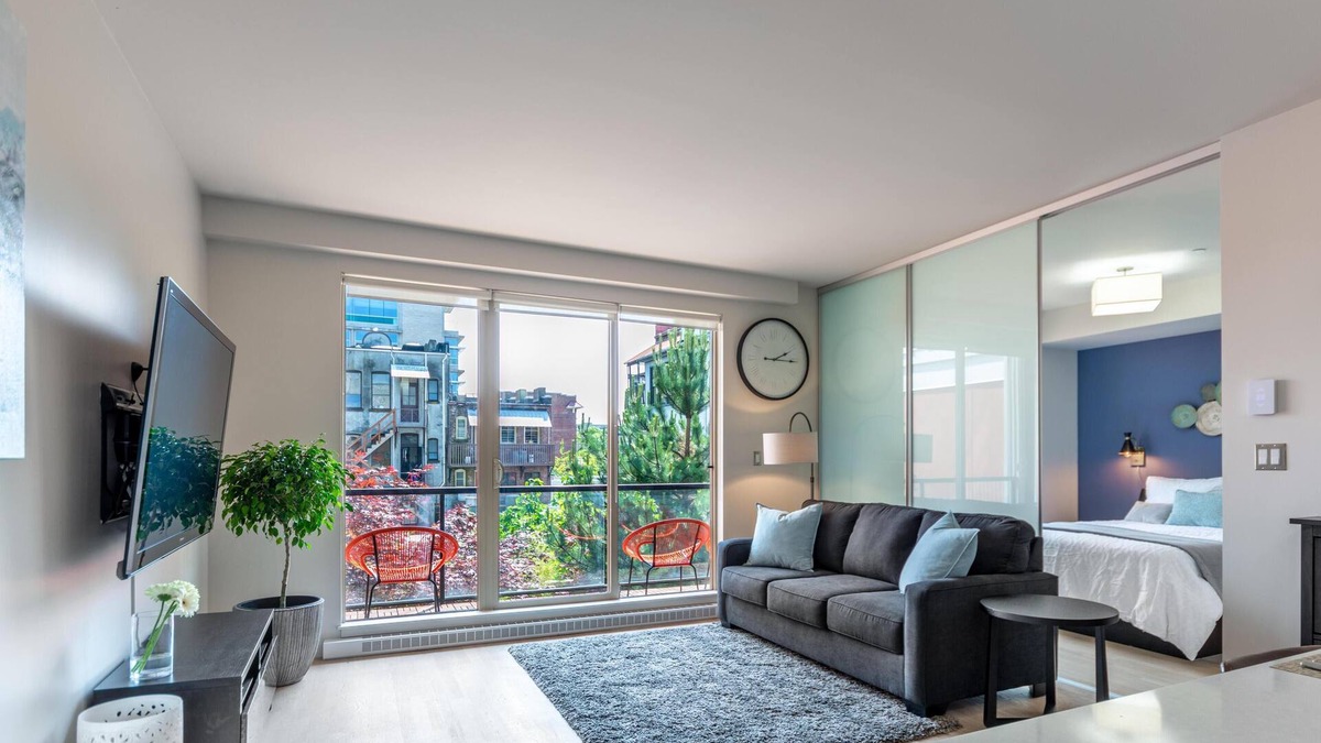 Downtown Victoria Condo | Executive Condo in Old Town