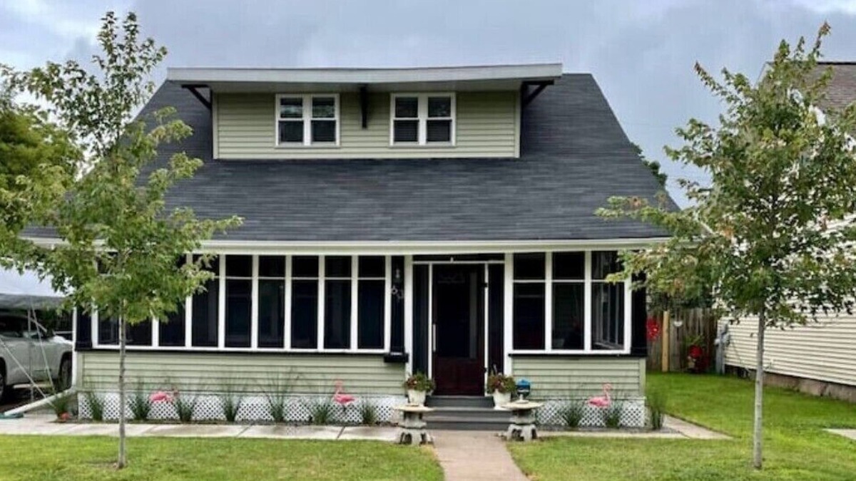 Kingsford House | Executive Craftsman with Huge Fenced Yard