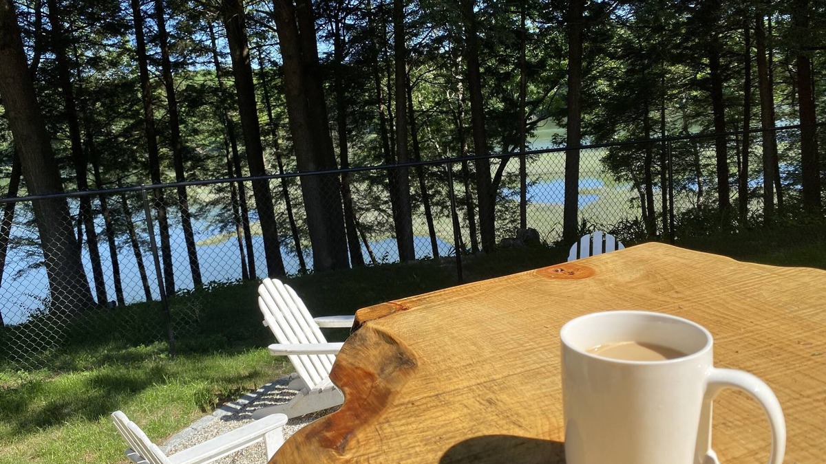 Falmouth House | Executive Falmouth Waterfront Home on the Presumpscot River