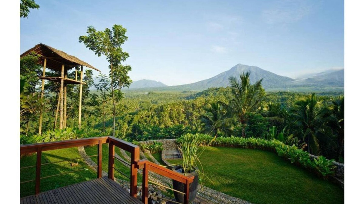 Banyuwangi House | Executive Family on the Foothills of Ijen Plateau