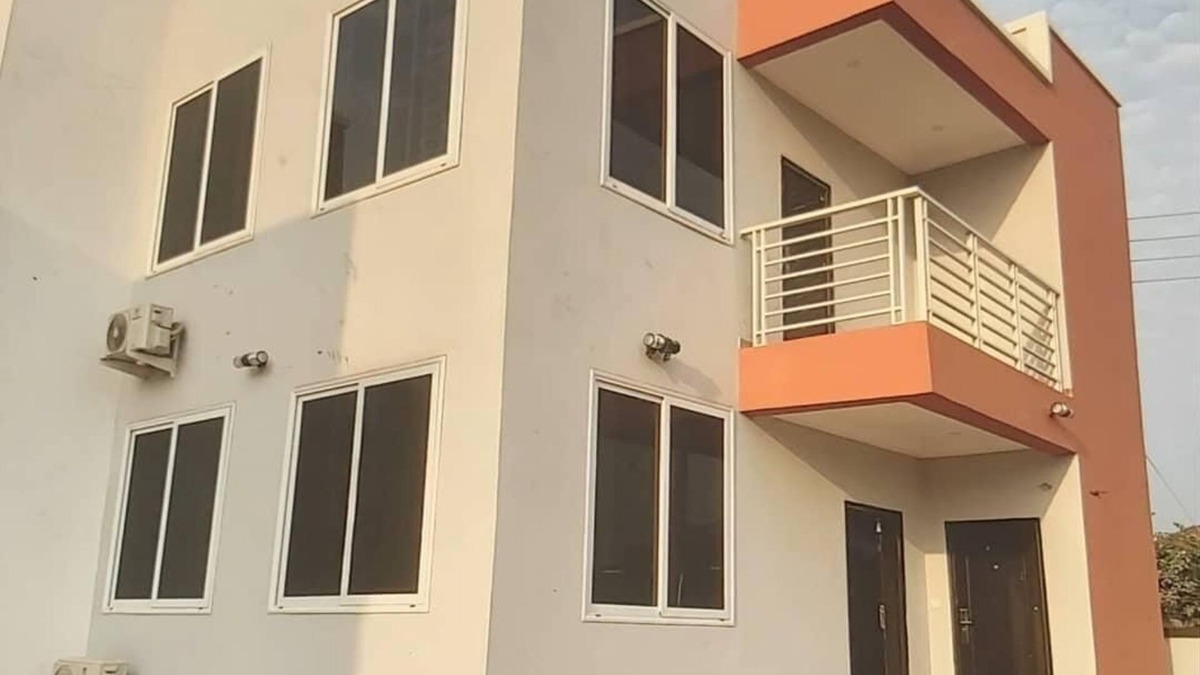 Madina House | executive three bedroom apartments