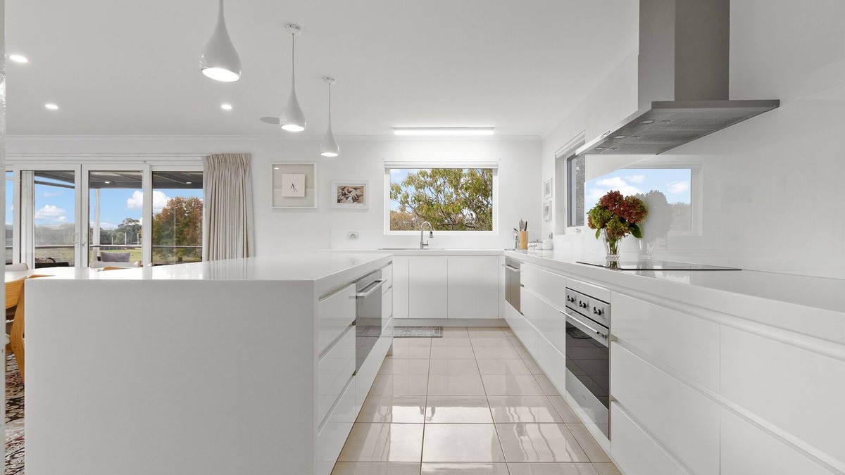 Riverside House | Executive Home, Stunning Location, Launceston