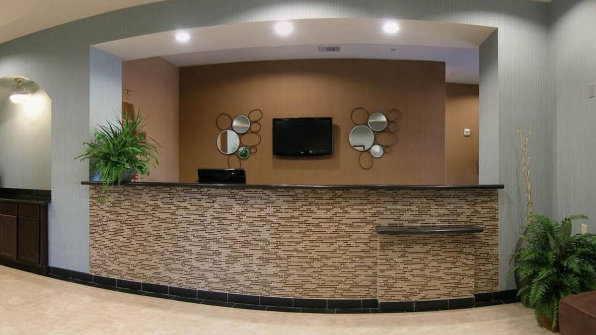 Marlin Hotel | Executive Inn & Suites