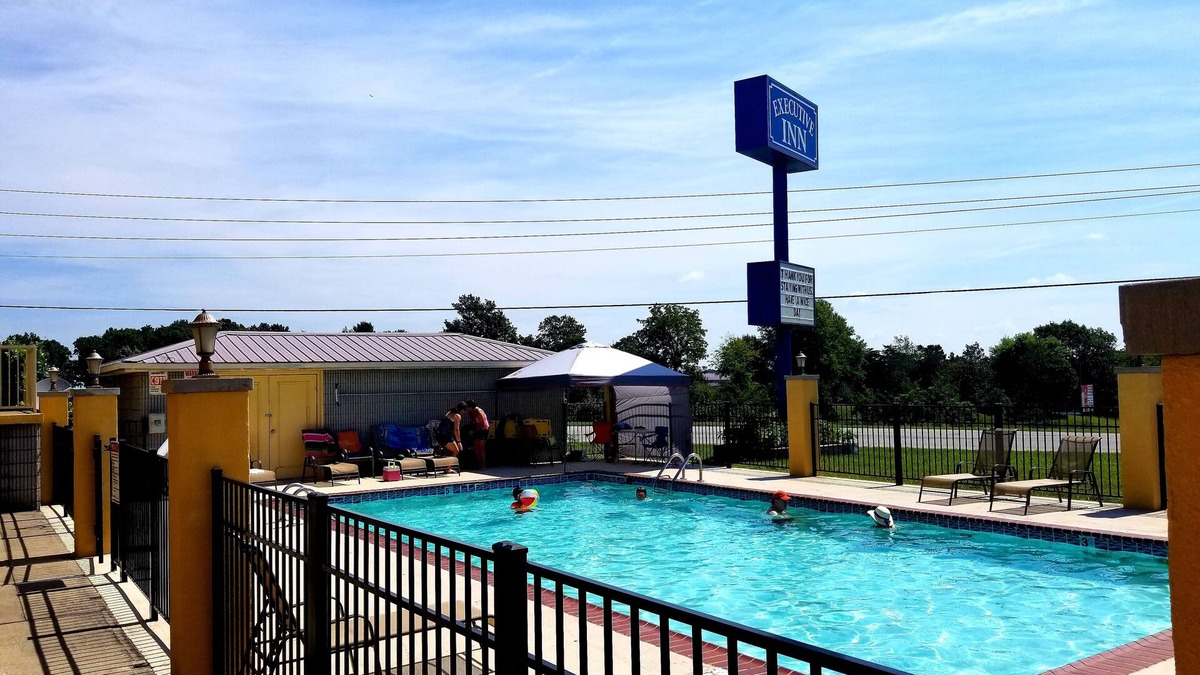 Scottsville Hotel | Executive Inn