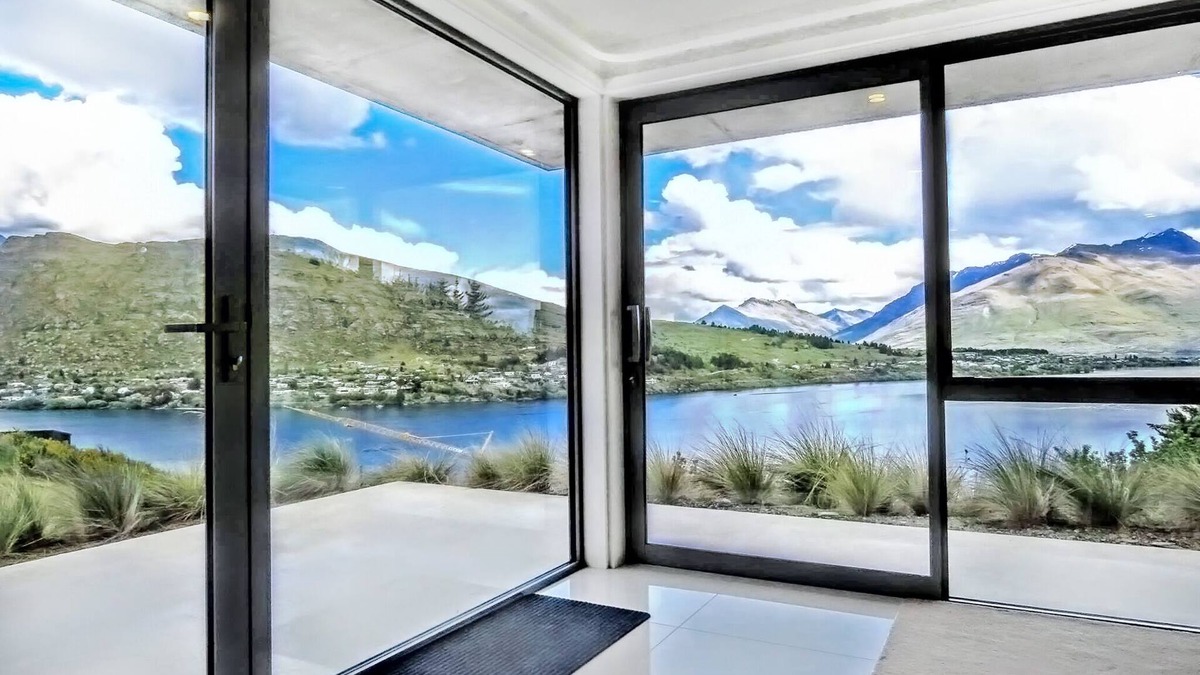 Frankton Apartment | Executive Living in Bluewater