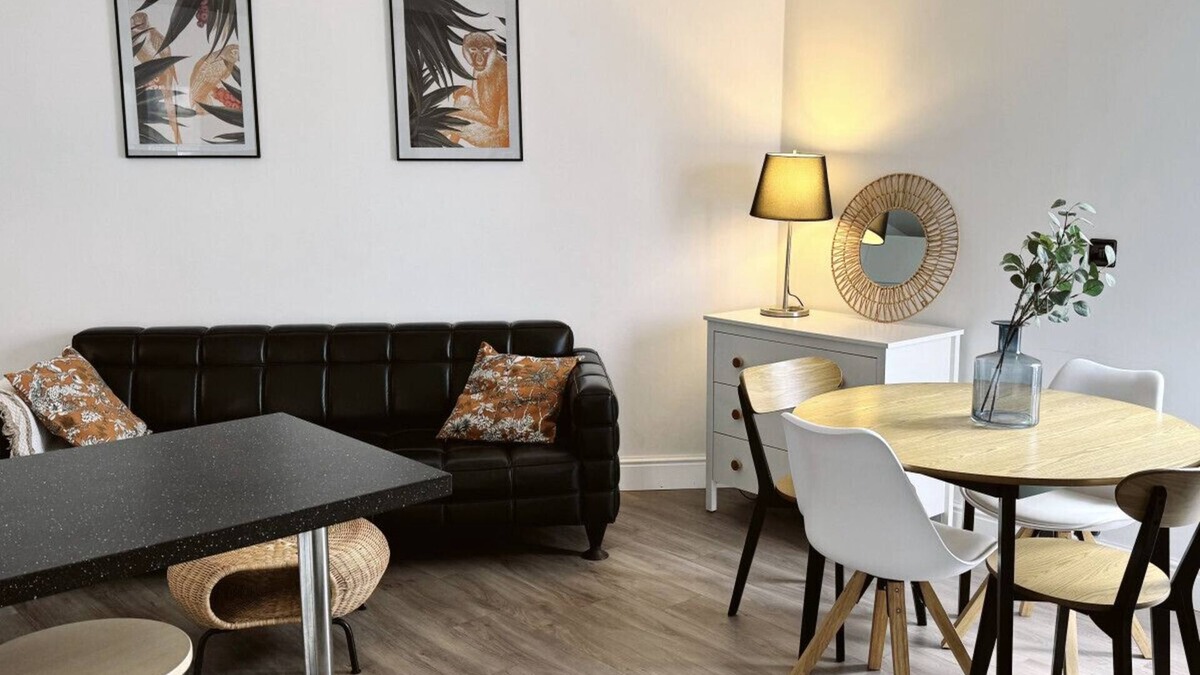 Gibraltar Condo | Executive Penthouse - City Centre Skyline Balcony