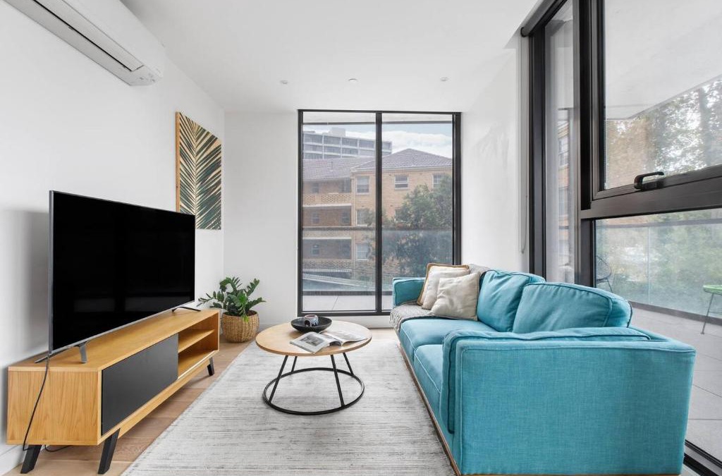 Melbourne Apartment | Executive Resort-Style Living at Leafy Albert Park