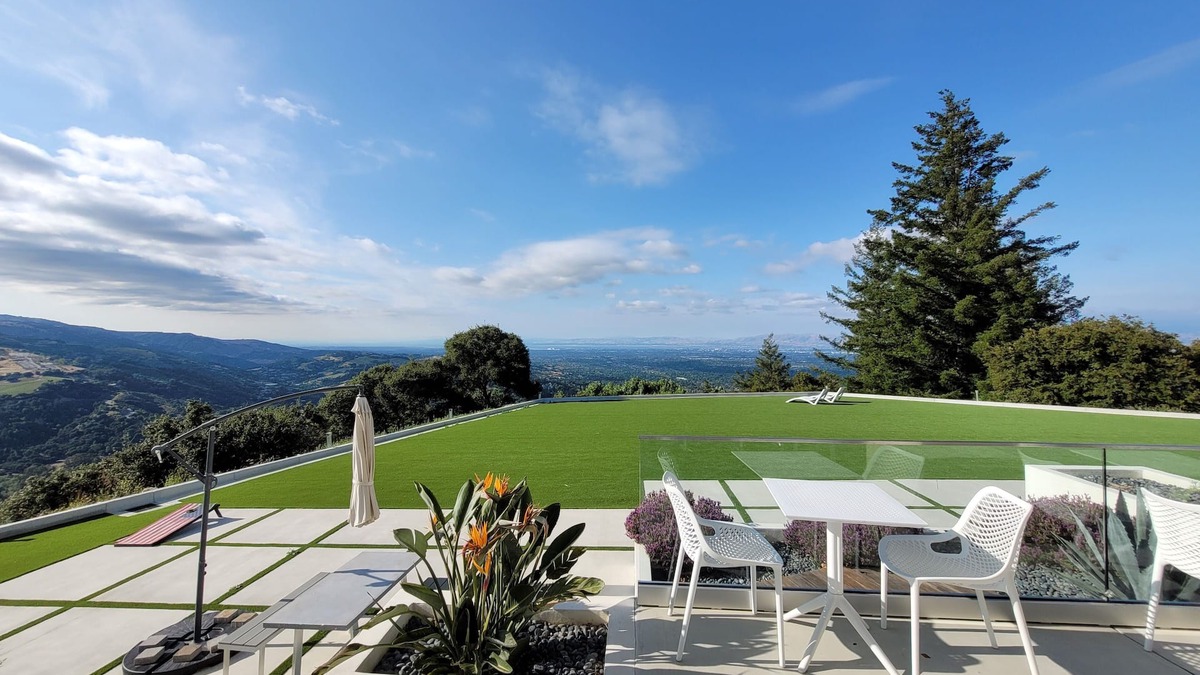 Saratoga House | Executive Retreat in Silicon Valley