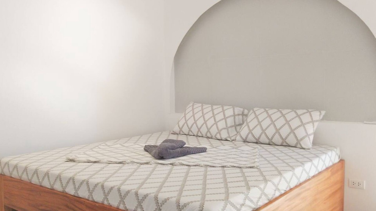 Sipalay Apartment | Executive Room 1