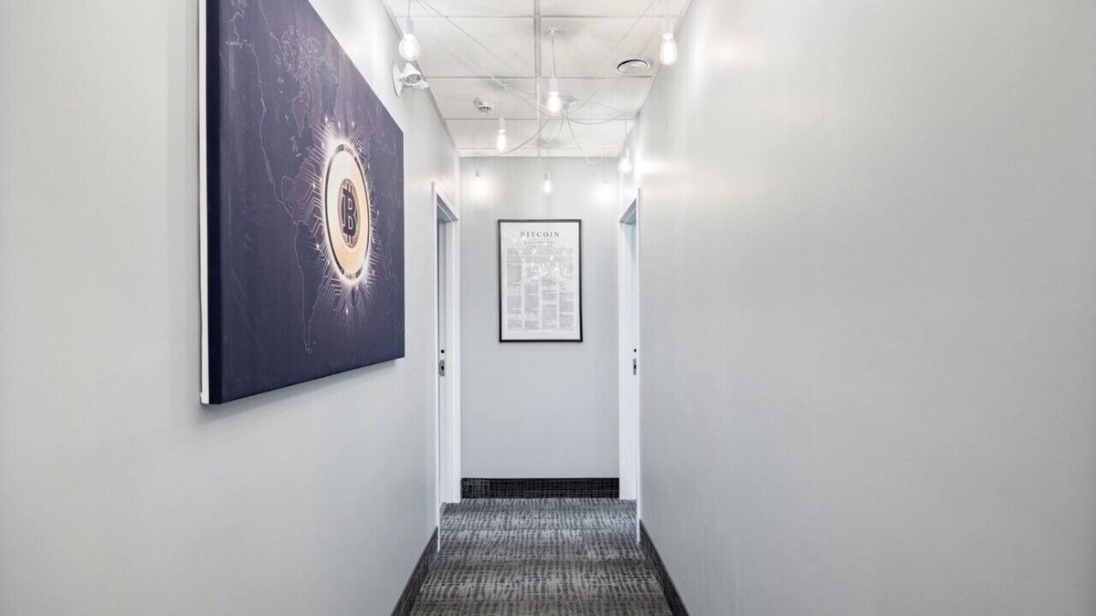 Windsor Apartment | Executive Style, Full amenteties, Close to all DT Entertainment