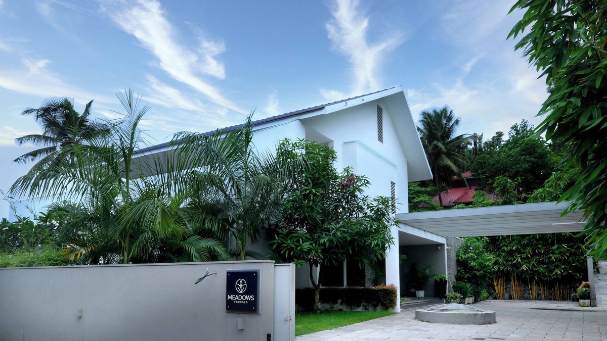 Kuilapalayam Villa | Executive Villa Room at Meadows