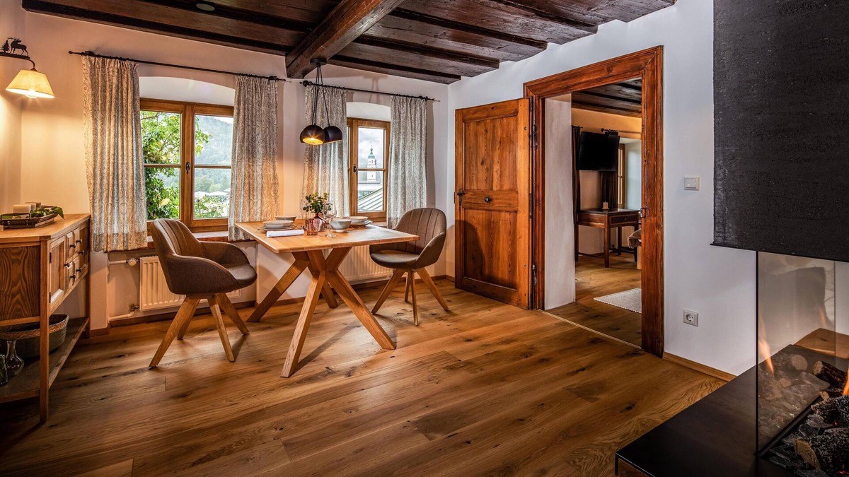 Berchtesgaden Apartment | Exklusive Ferienwohnung im Historischen Hofmusikerhaus Über den Dächern Berchtes
