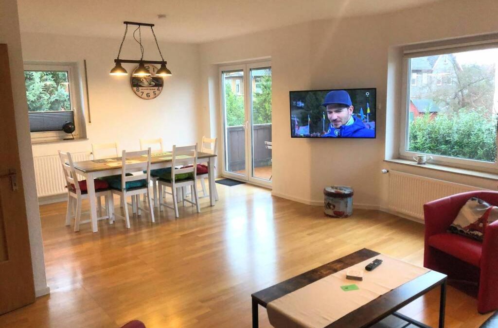 Einbeck Apartment | EXKLUSIVE Ferienwohnung in Einbeck, 3 Schlafzimmer mit Balkon!