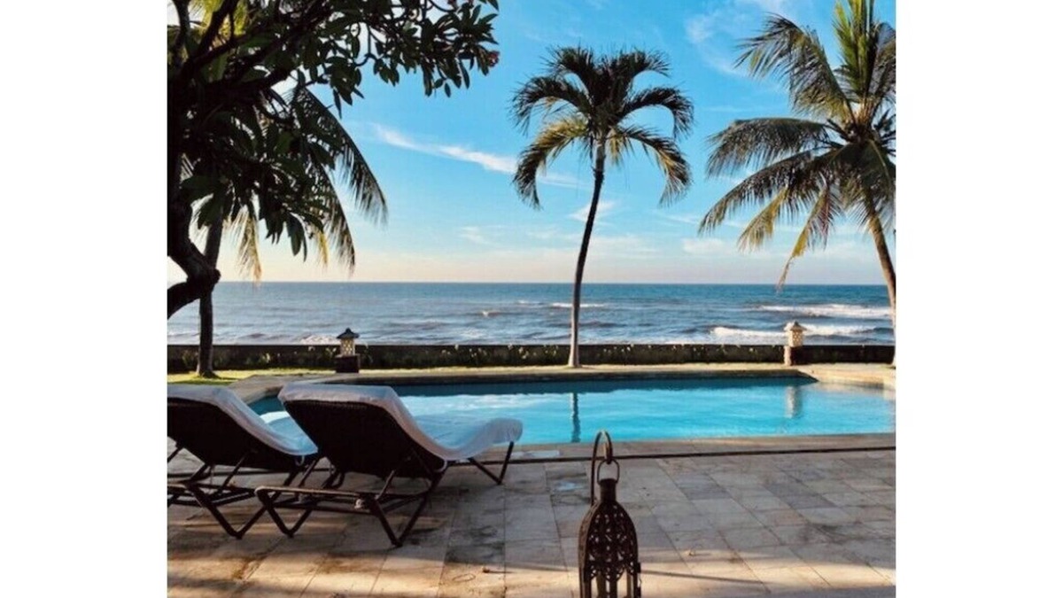 Kubutambahan Villa | Exotic Bali Beachfront Villa ~ Your Private Retreat ~ Recently Refurbished 3x2