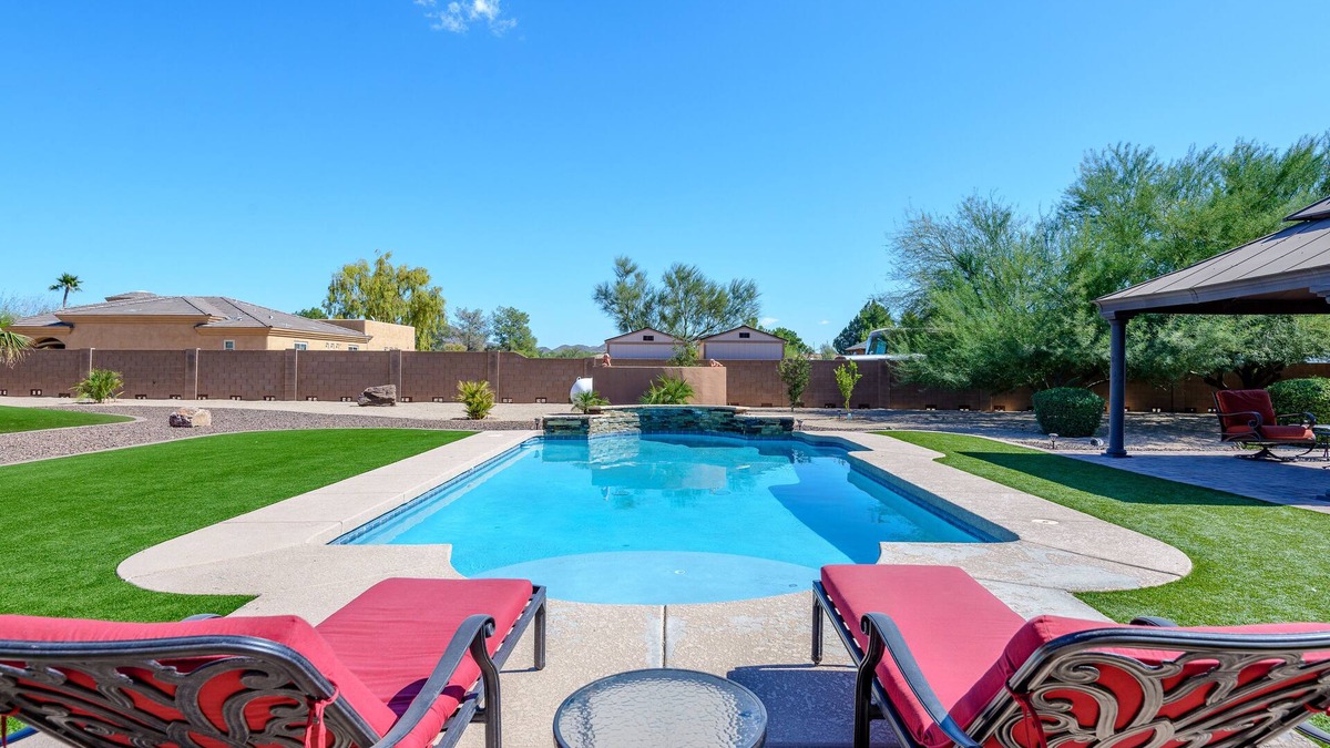 Desert Hills House | Expansive Vacation Home for your next AZ Vacation! Back yard PARADISE.